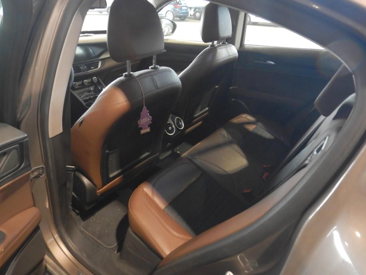 Alfa Romeo Stelvio 2.2 Turbodiesel 180 CV AT8 Q4 Business