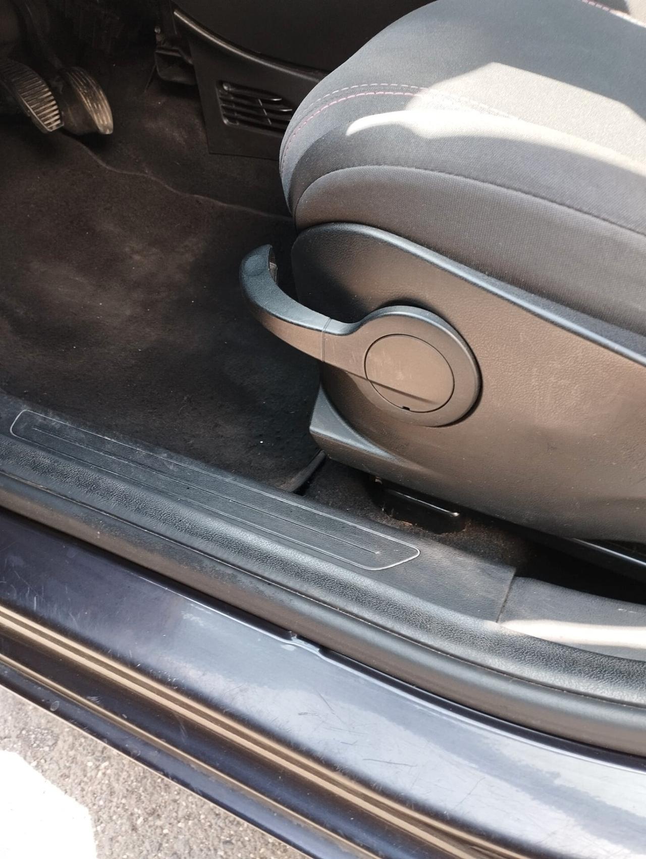 Lancia Ypsilon 1.2 69 CV 5 porte GPL Ecochic Gold