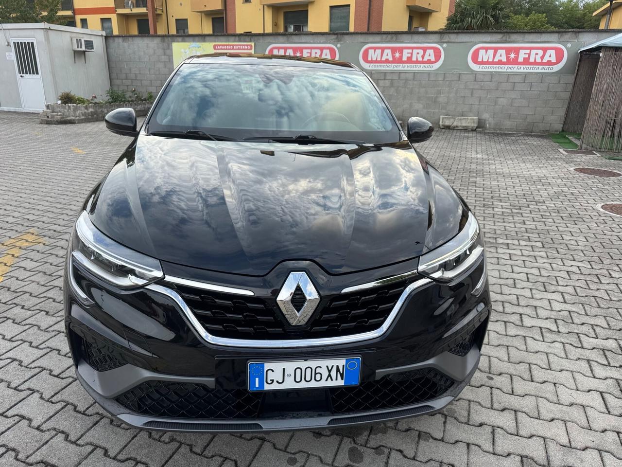 Renault Arkana Hybrid E-Tech 145 CV R.S. Line