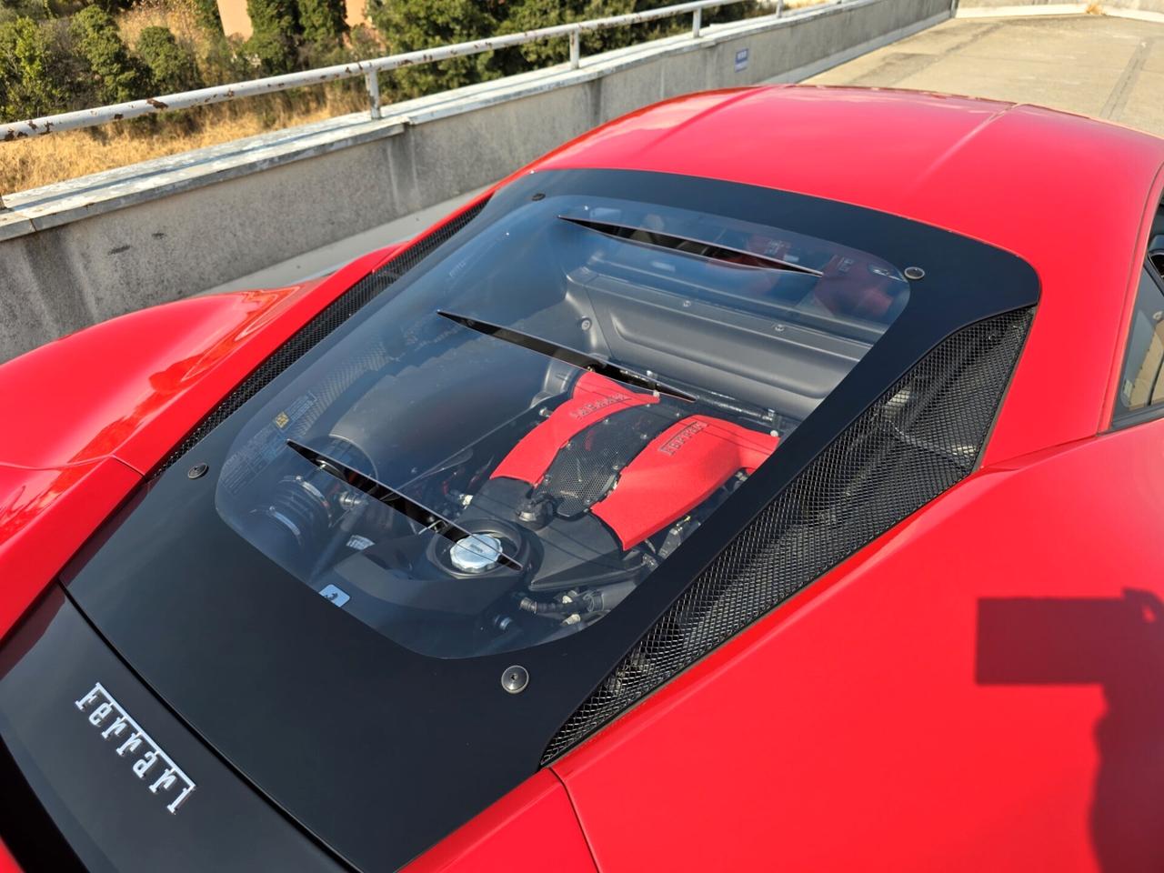 Ferrari F8 Tributo IVA Garanzia Ferrari