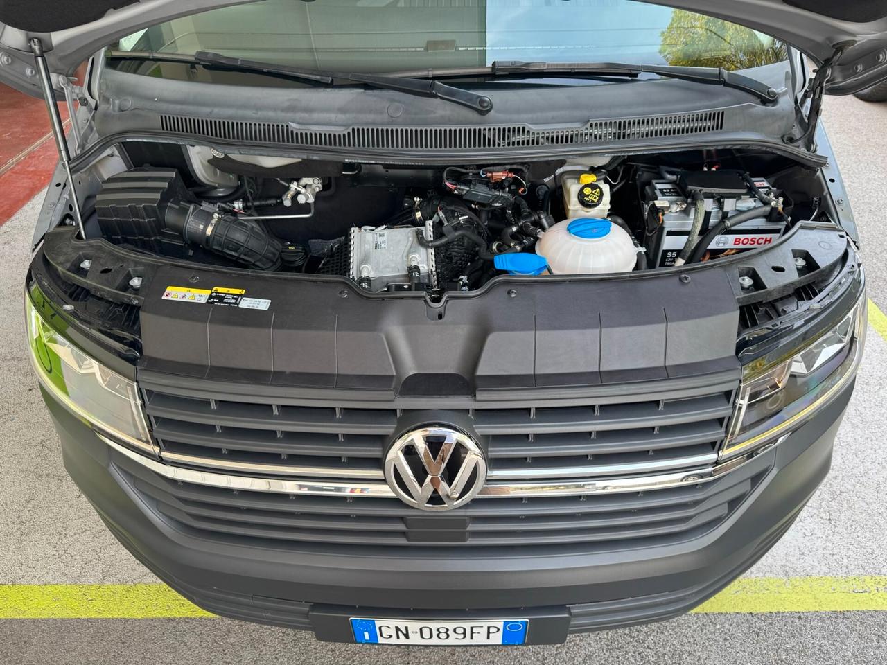Volkswagen Caravelle T6.1 2.0TDI TREND GARANZIA24M
