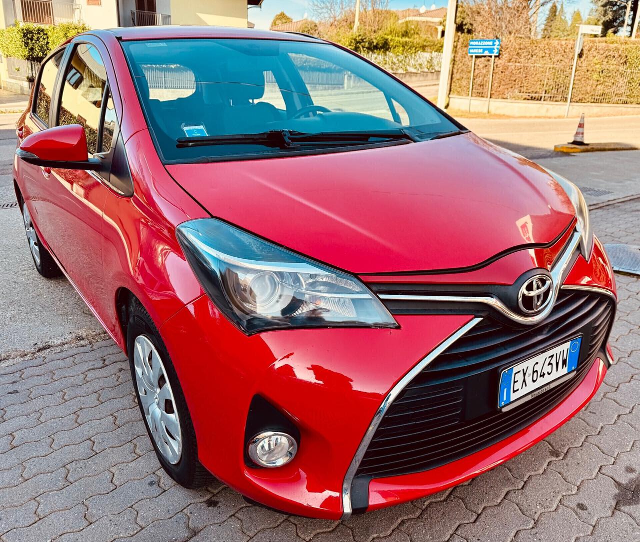Toyota Yaris 1.3 5 porte Lounge OK NEOPATENTATI