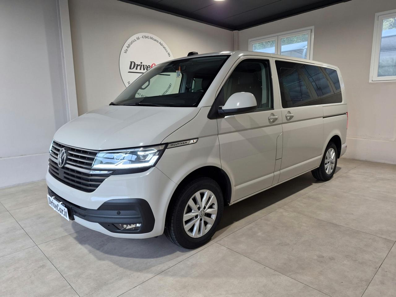 Volkswagen T6.1 Multivan 2.0 TDI COMFORTLINE DSG 150CV 5 PORTE PASSO CORTO PELLE NAVI CARPLAY