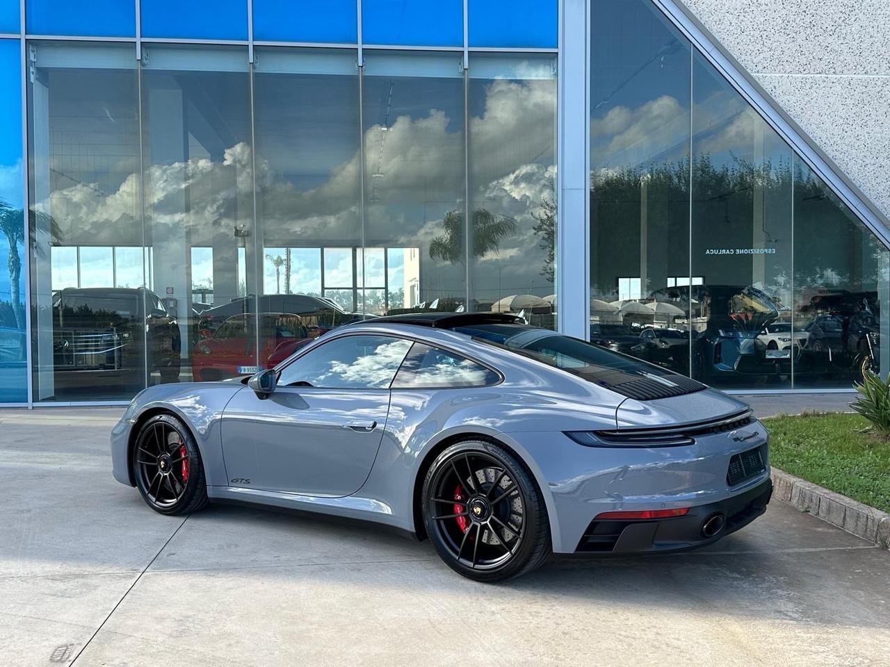 Porsche 992 Carrera GTS possibilità noleggio no scoring