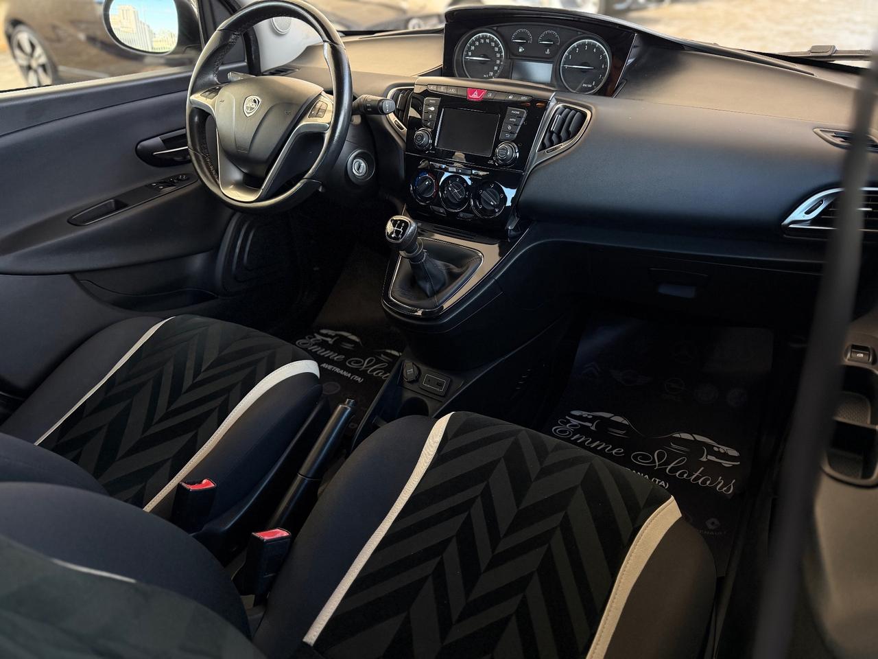 Lancia Ypsilon 1.2 69 CV 5 porte Gold UNICO PROPRIETARIO