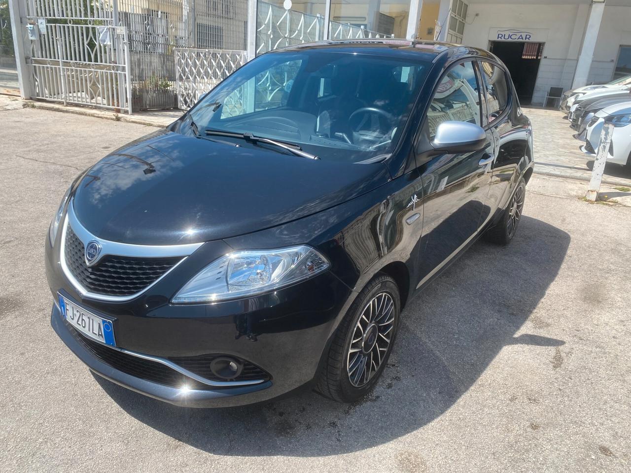 Lancia Ypsilon 1.2 69 CV 5 porte Mya 2017