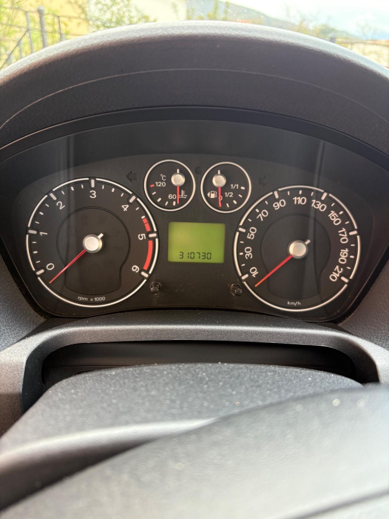 Ford Fiesta 1.4 TDCi 5p. Ghia