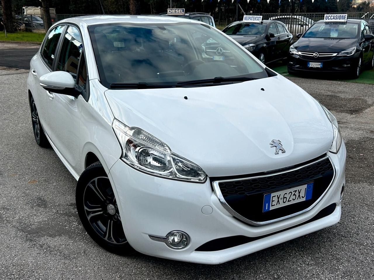 " UNA CHICCA " Peugeot 208 1.4 VTi 5p. GPL Allure