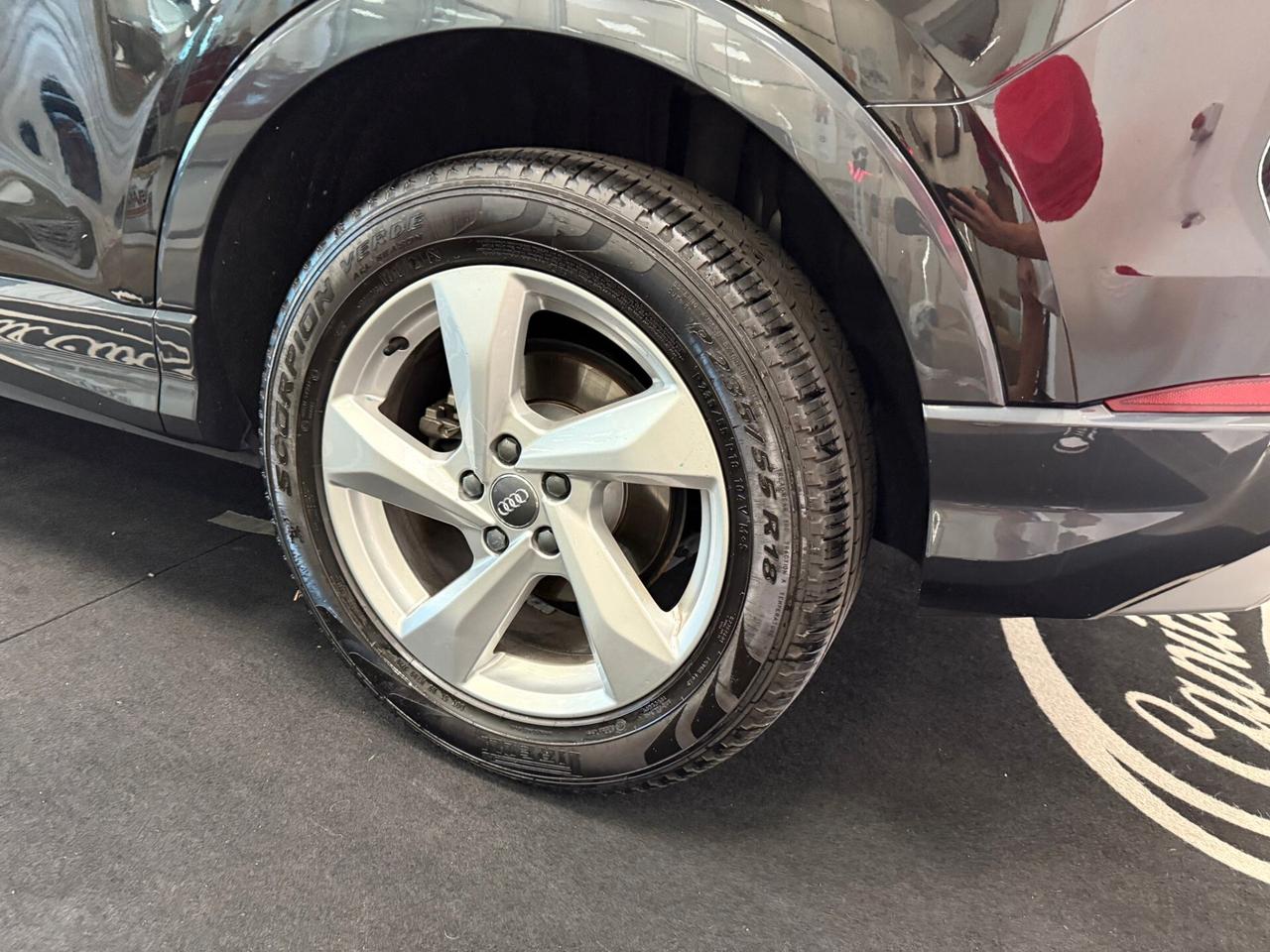 Audi Q3 35 TDI quattro Business Advanced