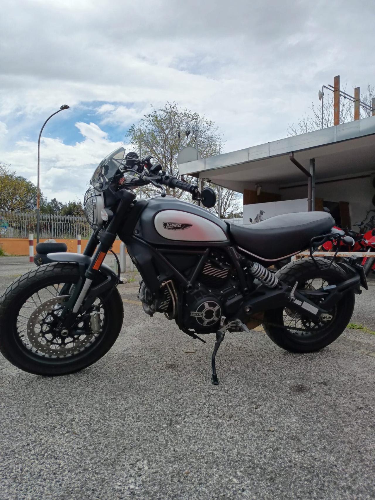 Ducati Scrambler STREET CLASSIC