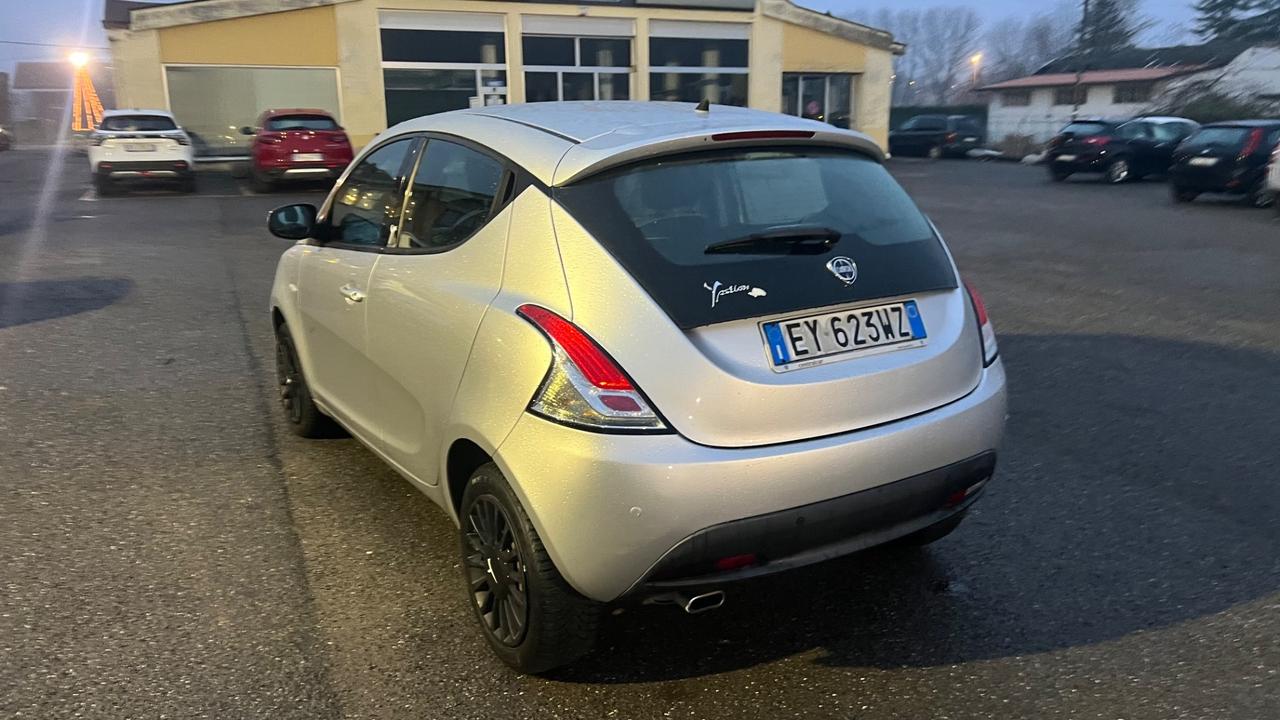 Lancia Ypsilon 1.3 MJT 16V 95 CV 5 porte S&S Elle