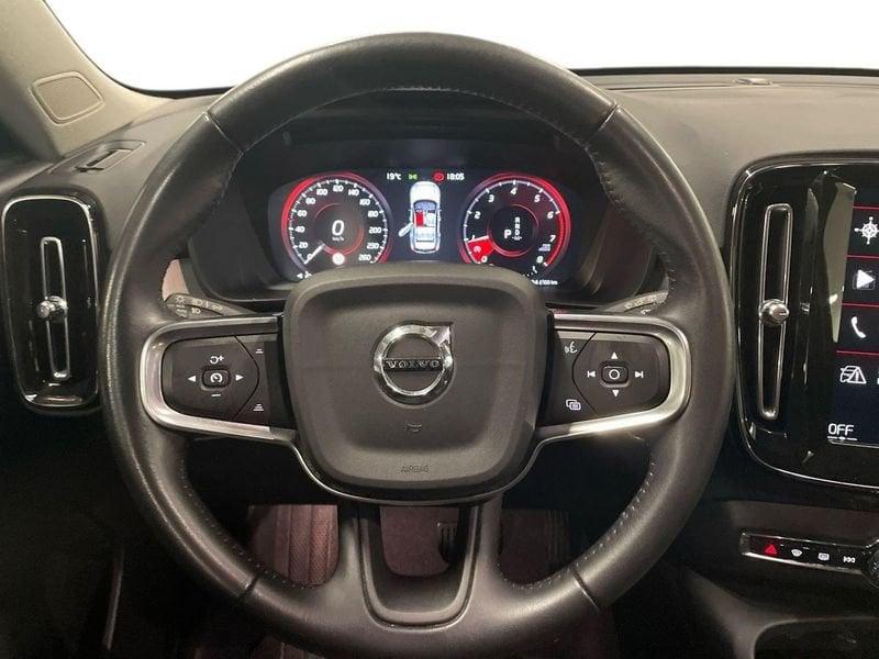 Volvo XC40 1.5 t3 Momentum Pro 163cv auto my21