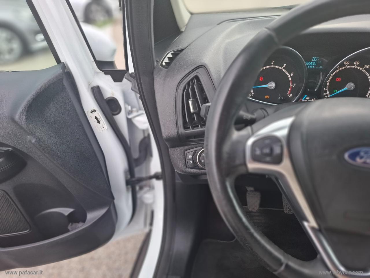 FORD B-Max 1.4 90 CV GPL Titanium