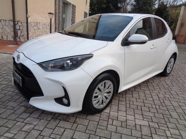 Toyota Yaris 1.0 5 porte Active OK NEOPATENTATI NO VINCOLO DI FINANZIAMENTO