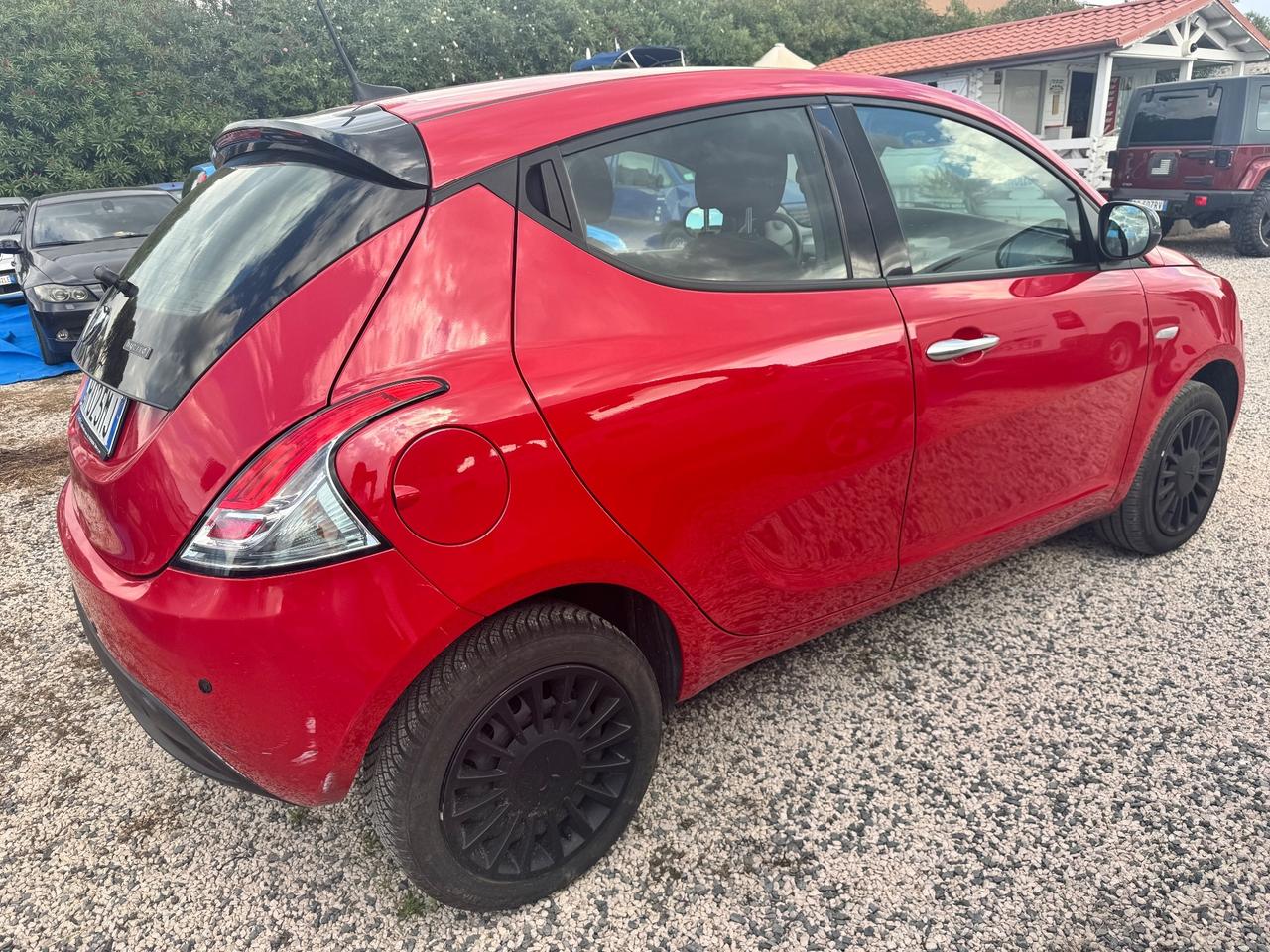 Lancia Ypsilon 1.0 FireFly 5 porte Hybrid GARANTITA