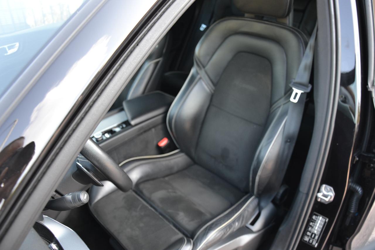 Volvo XC 60 2.0 D4 190CV AWD R-DESIGN AUTOM. **LED-NAV-PEL-360