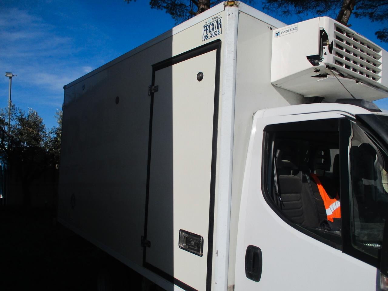 Iveco Daily 35C16 3000 160CV E6D FRIGO SINISTRATO COME DA FOTO