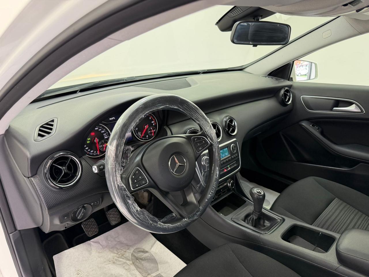 Mercedes-benz A 180 d -70 MILA-GARANTITA-2016