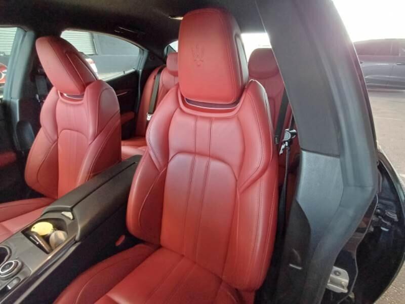 Maserati Ghibli V6 3.0 Modena 350CV