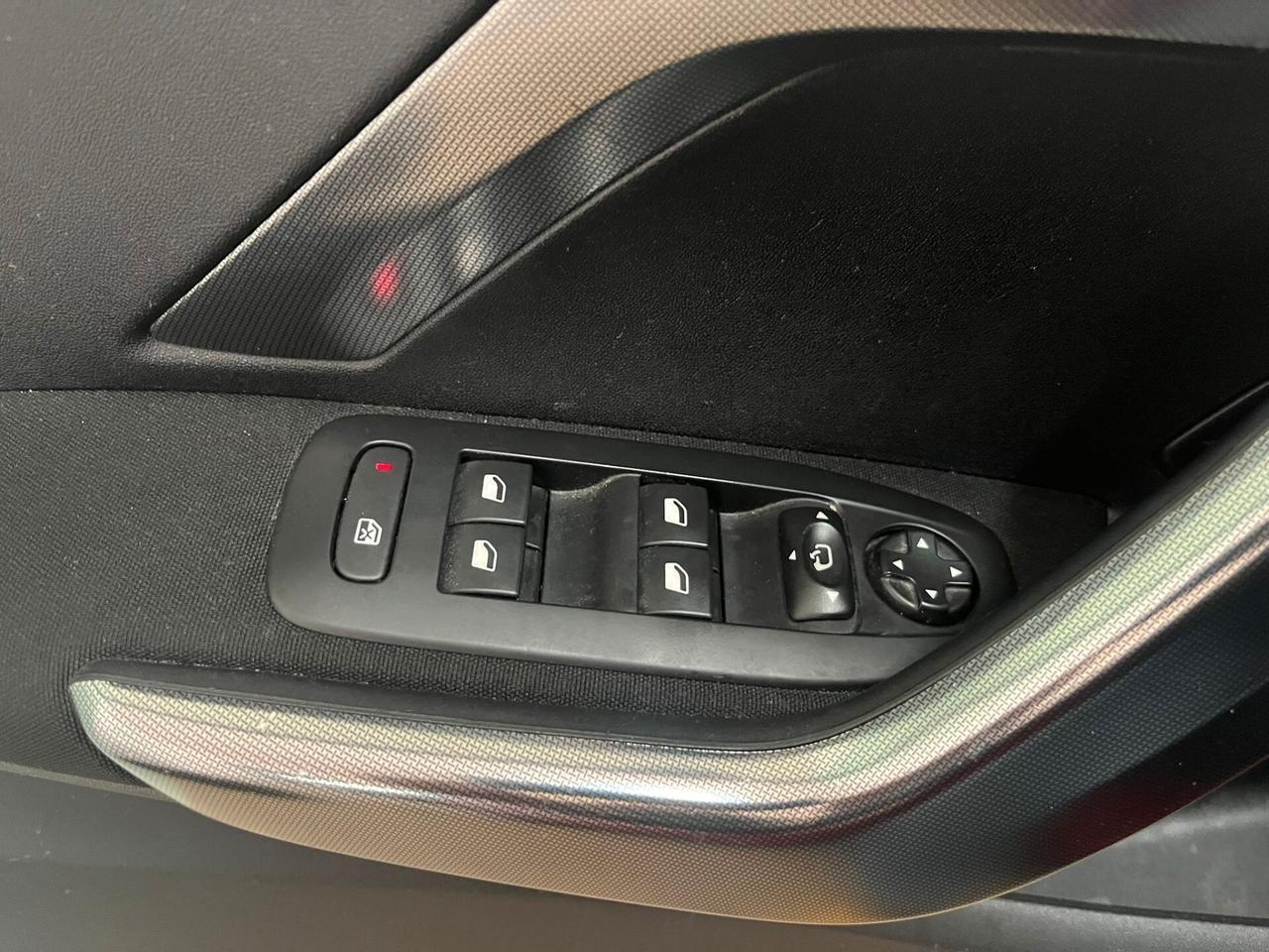 Peugeot 2008 1.6HDi - PERFETTA - 12\2016