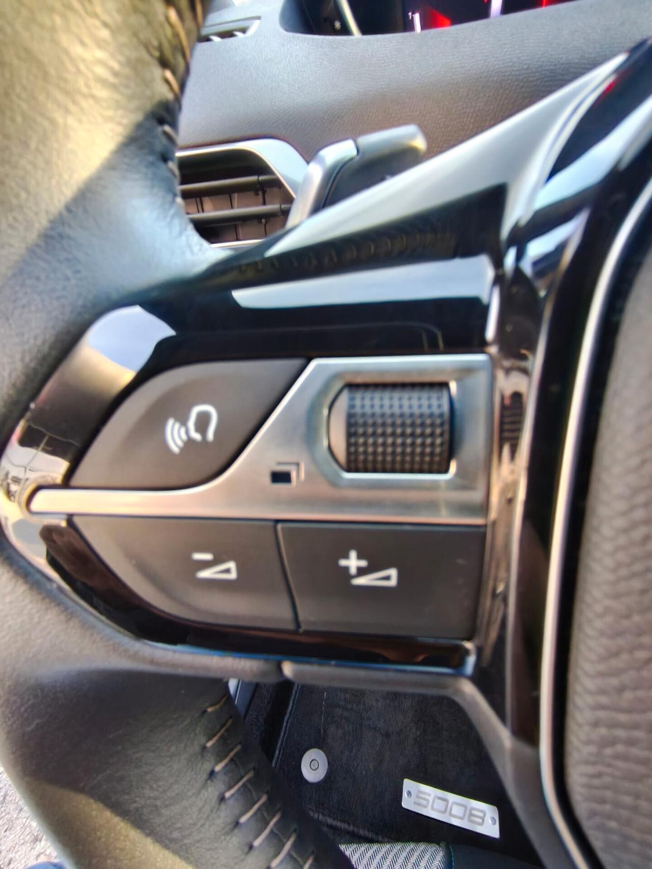 Peugeot 5008 1.5 Bluehdi 130cv EAT8 Allure 7 Posti