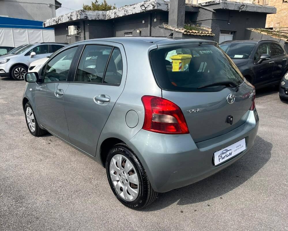 Toyota Yaris 1.0 Sol 5p