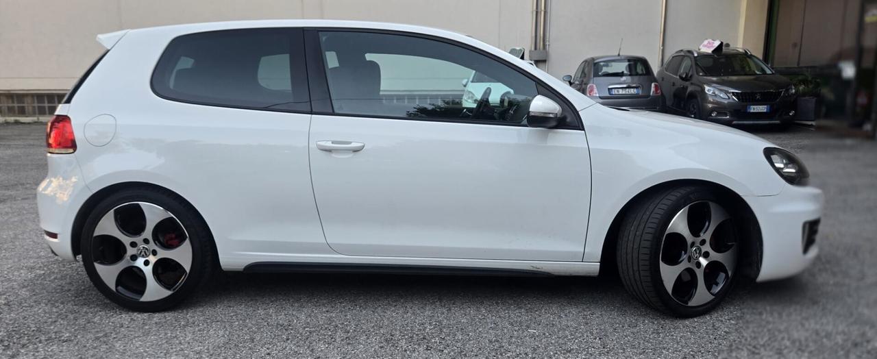 Volkswagen Golf 2.0 TSI 3p. GTI