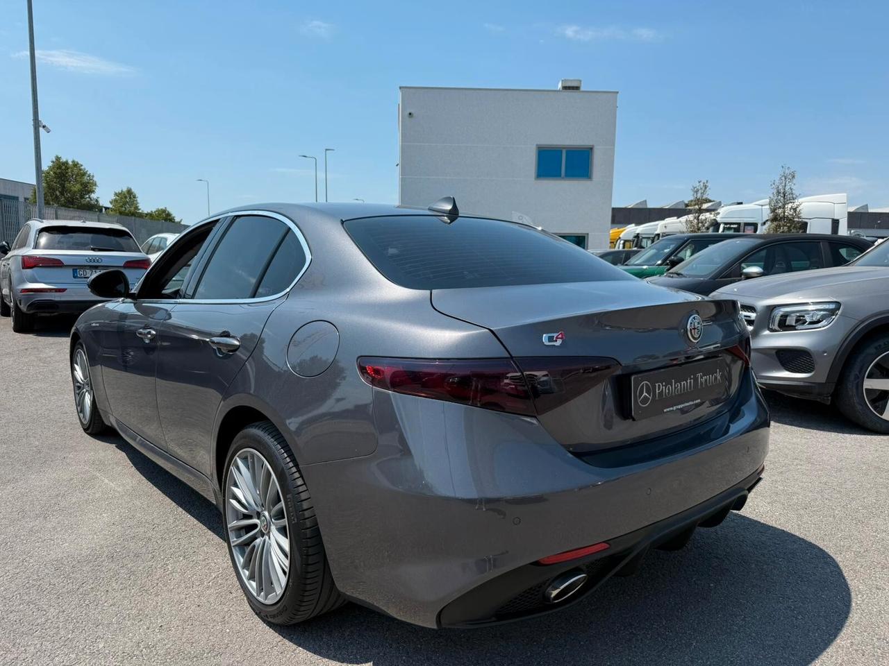Alfa Romeo Giulia 2.2 Turbodiesel 210 CV AT8 AWD Q4 Veloce