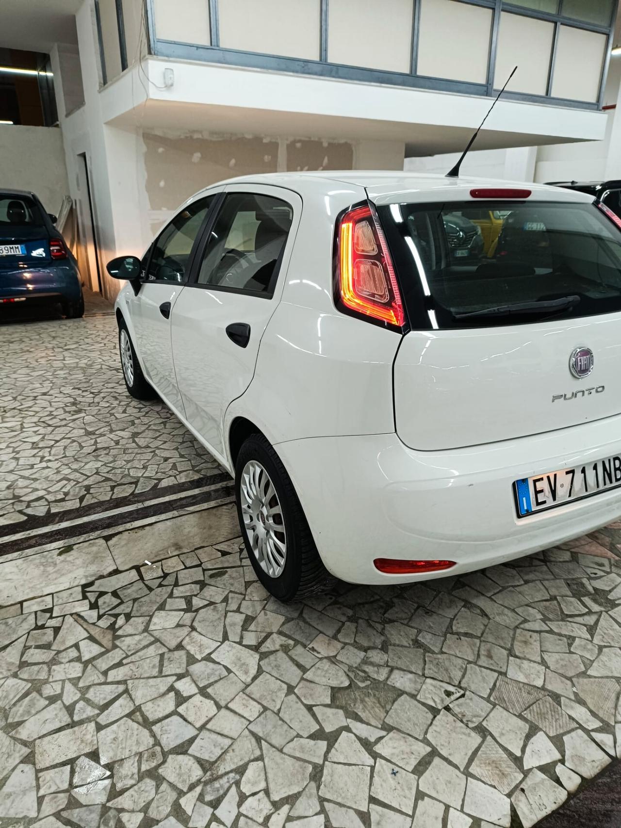 Fiat Punto 1.3 MJT II 75 CV 5 porte Lounge 2014