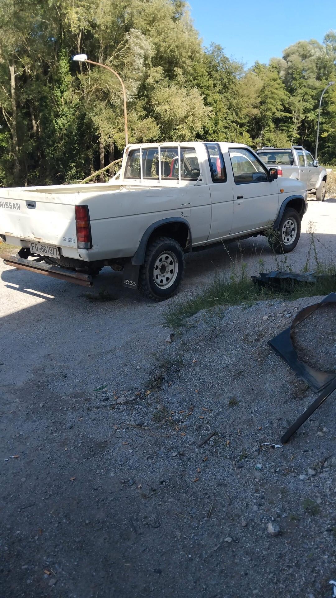 Nissan Pick Up 2.5 diesel 2 porte King Cab