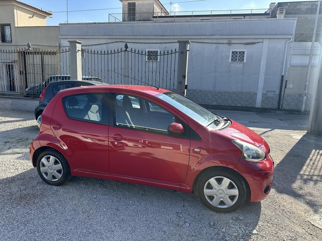 Toyota Aygo 1.0 Gpl 69 Cv 2010 x neopatentati