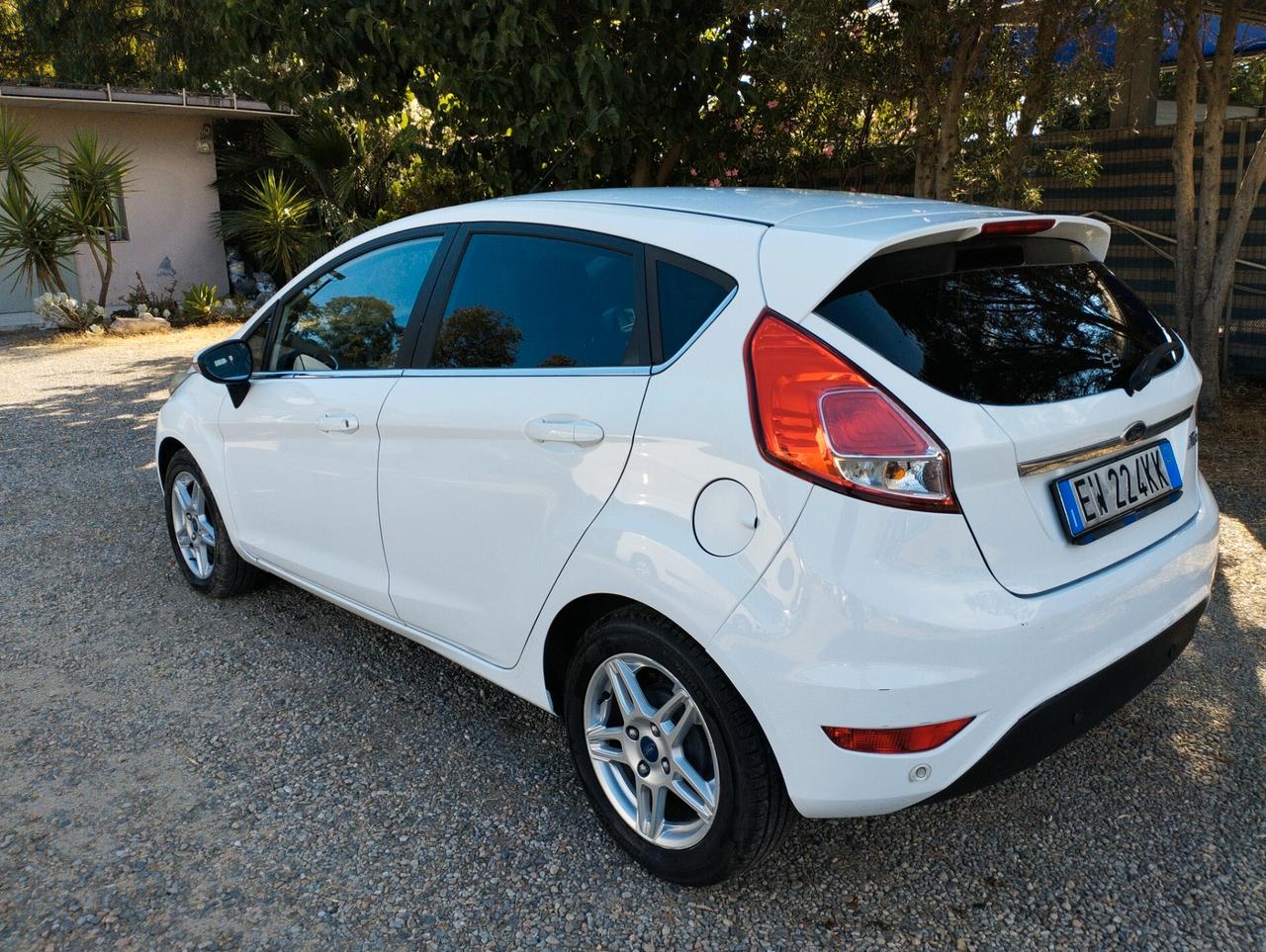 Ford Fiesta 1.5 TDCi 75CV 5 porte