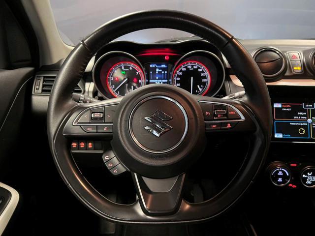 SUZUKI Swift 1.2 Hybrid 4WD AllGrip Top