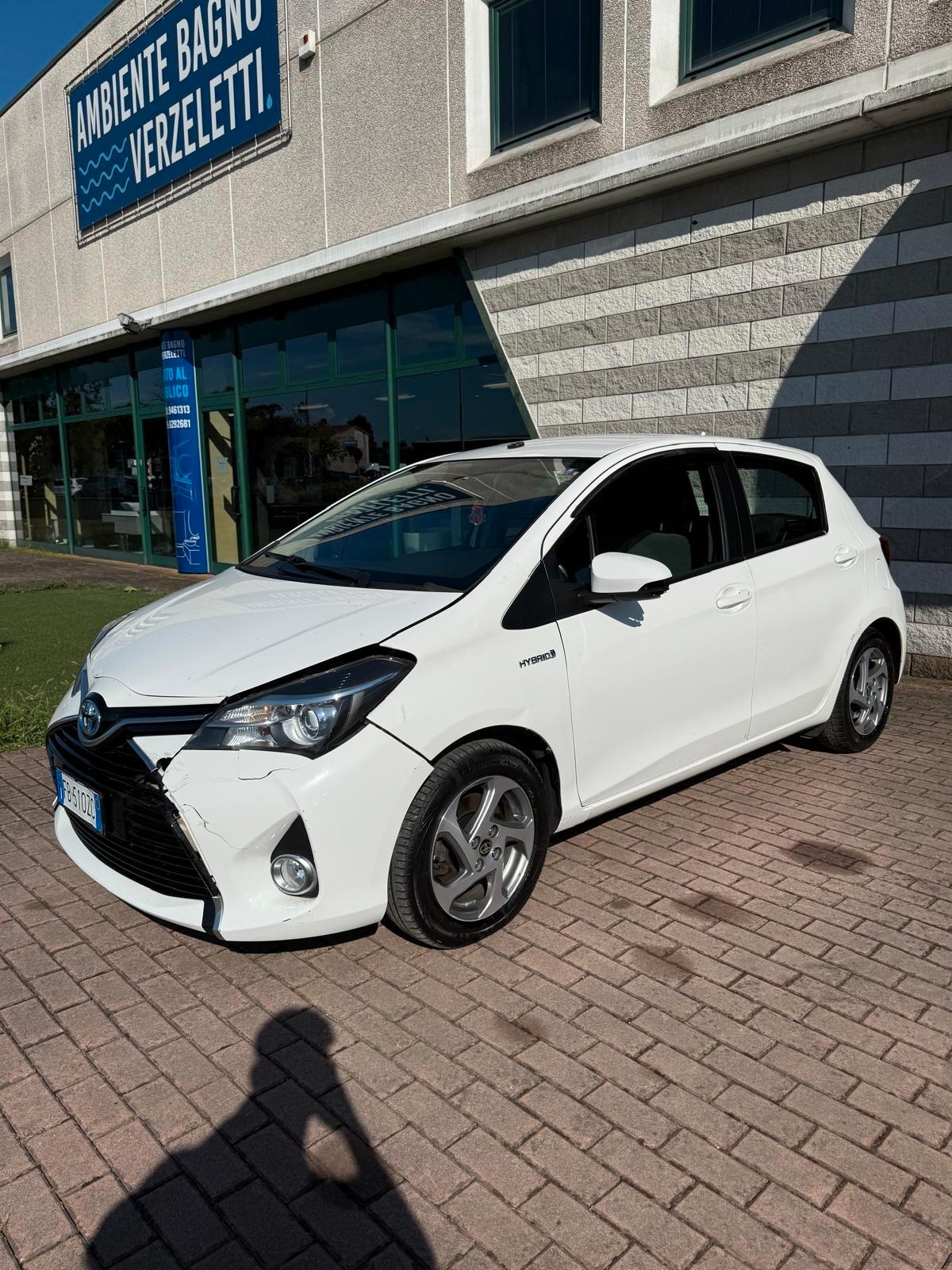 Toyota Yaris 1.5 5 porte Active