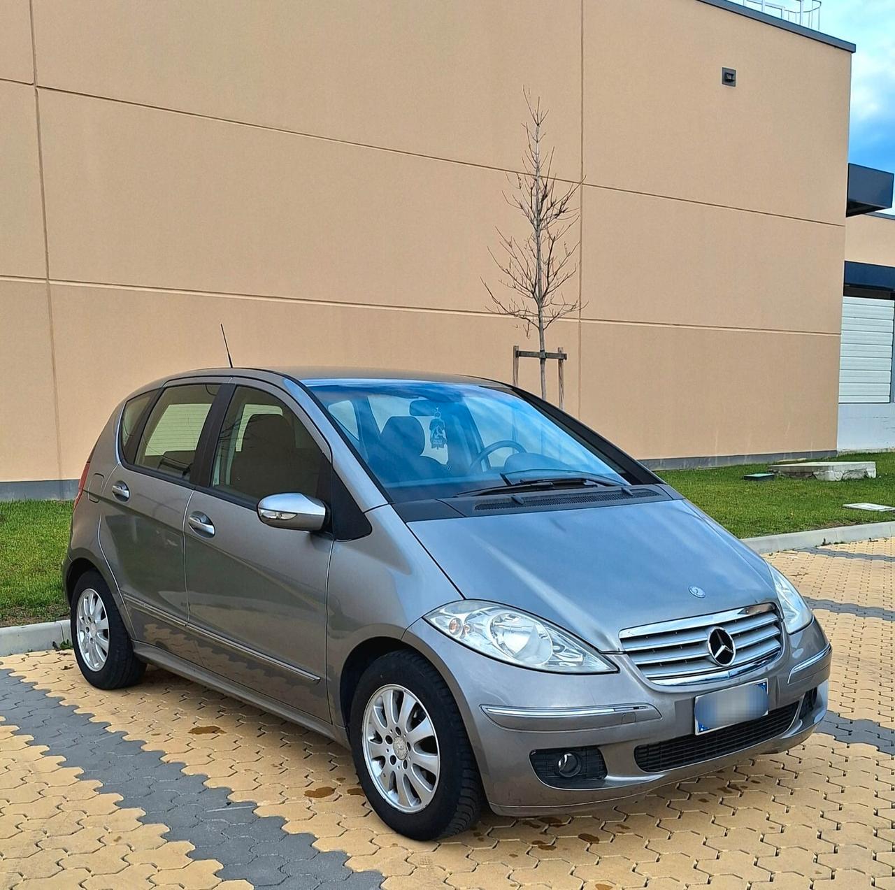 Mercedes-benz B 180 D Unipropr.