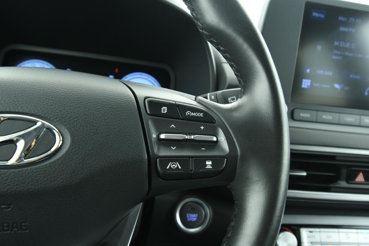 HYUNDAI Kona 64 kWh EV Xline CAMERA+ACC+FULL LED