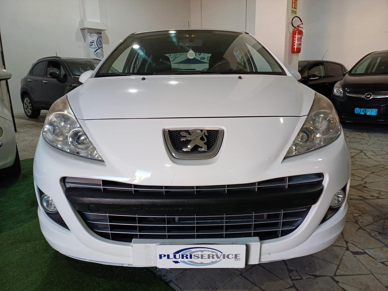 Peugeot 207 1.4 8V 5p POCHI KM - 2012