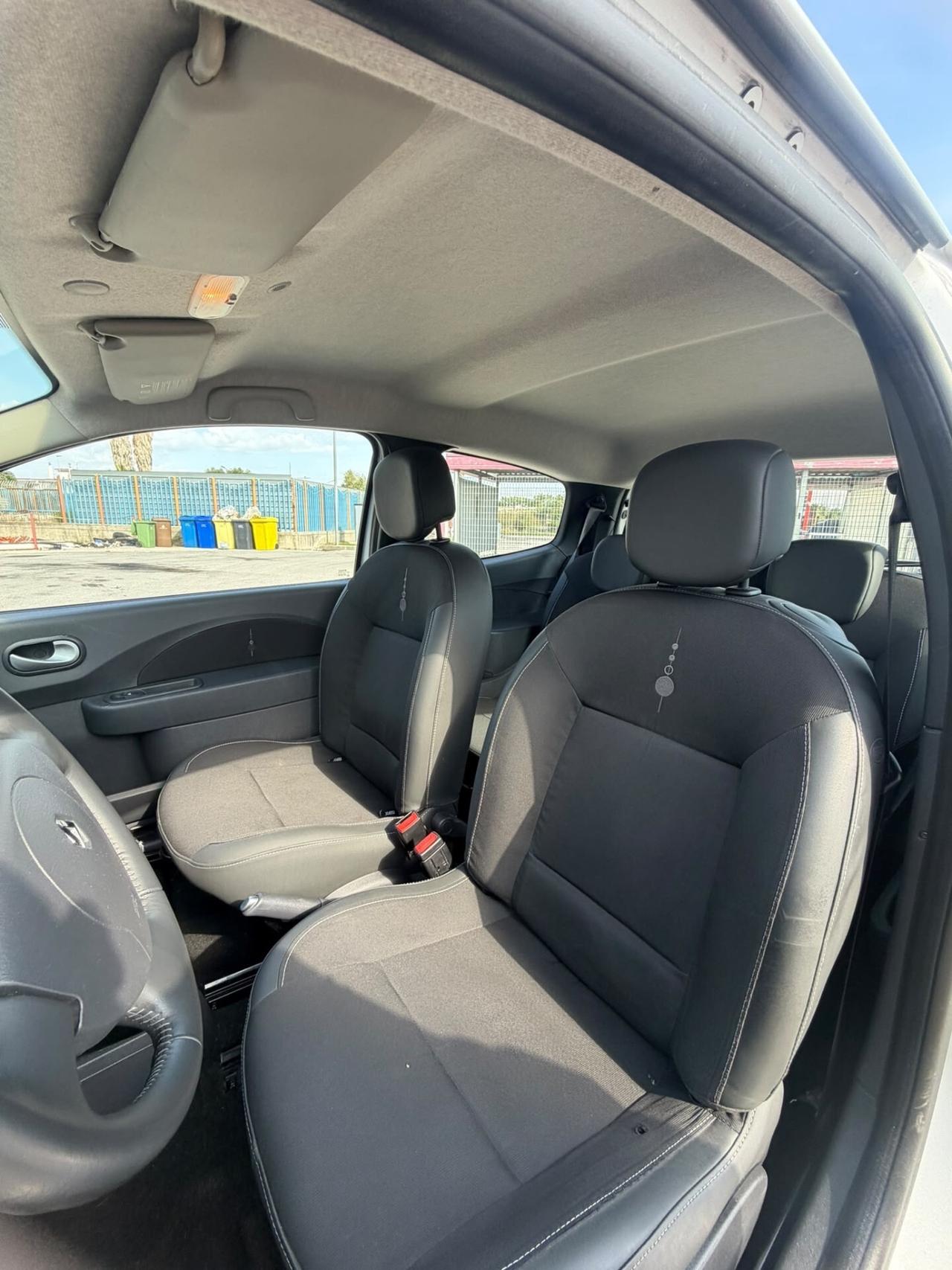 Renault Twingo 1.2 16V LEV Live