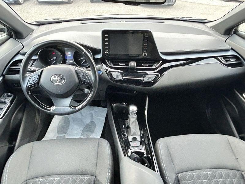 Toyota C-HR 1.8 Hybrid E-CVT Trend