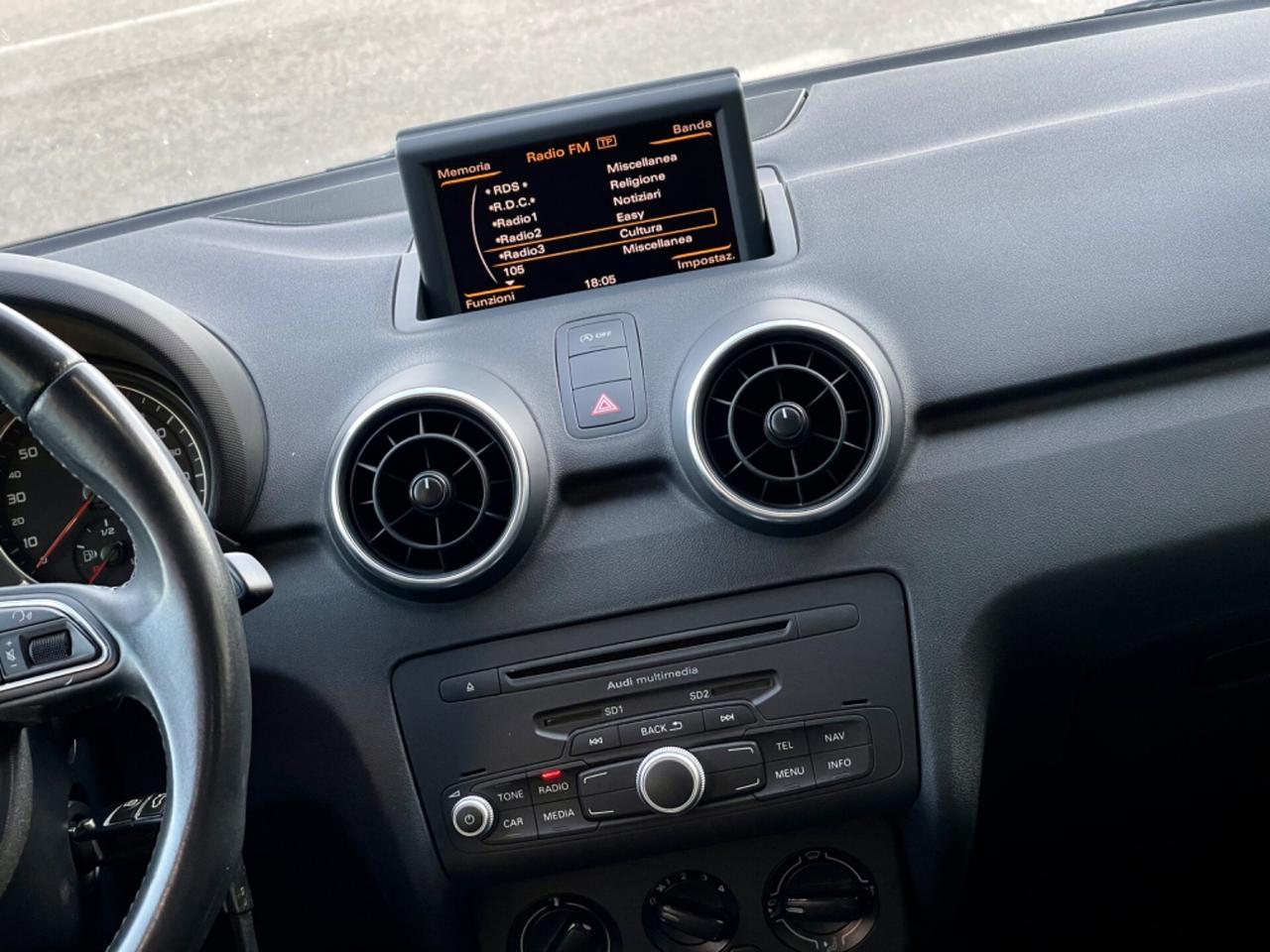 Audi A1 1.6 TDI 90cv S line edition NEOPATENTATI