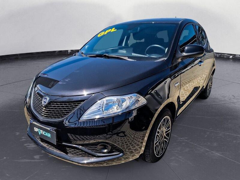 Lancia Ypsilon III 2015 5 Porte 1.2 Ecochic 69cv Silver