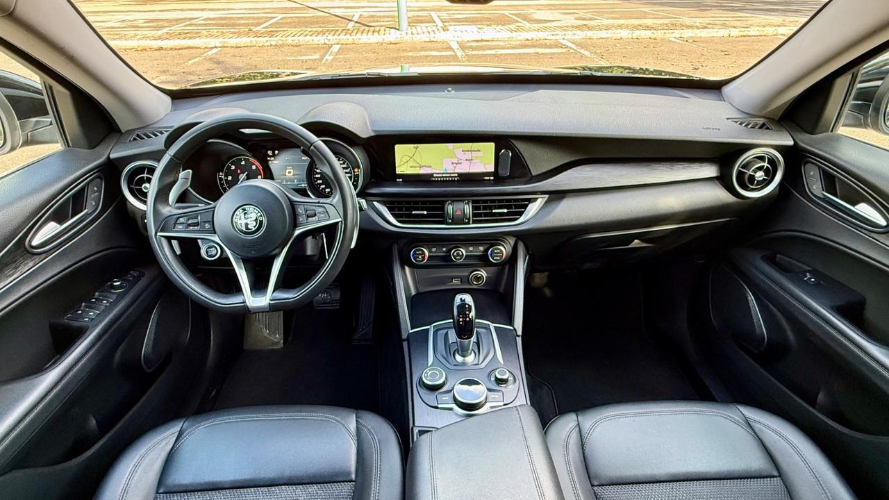 Alfa Romeo Stelvio 2.2 Turbodiesel 210 CV AT8 Q4 Super