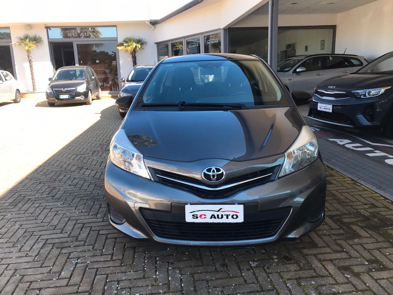 Toyota Yaris 1.0 3 porte Active