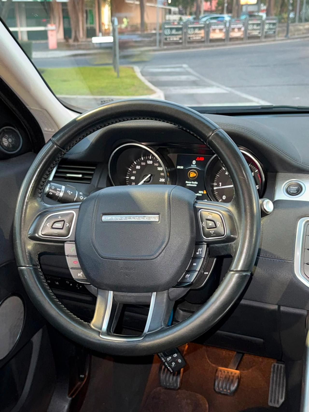 Land Rover Range Evoque 2.0 TD4 150 CV 5p. SE