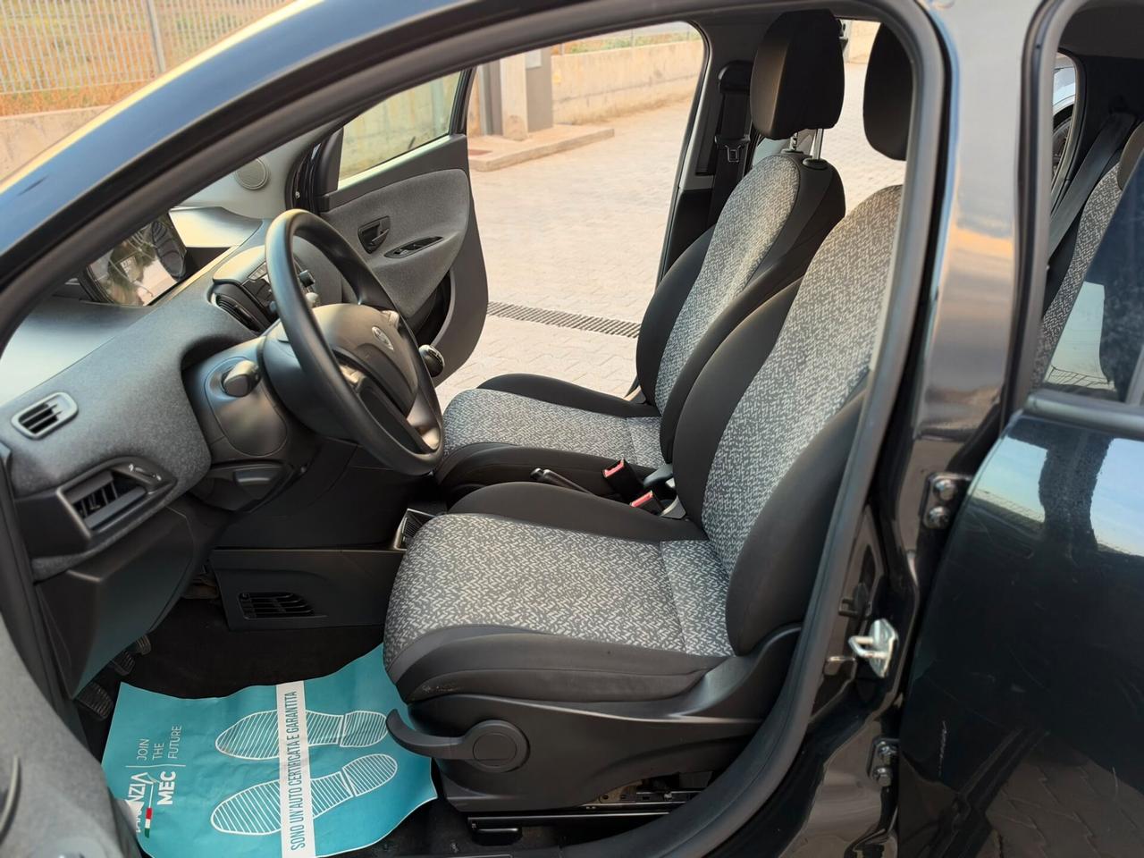 LANCIA YPSILON 1.0 FIREFLY 70CV HYBRID 2022