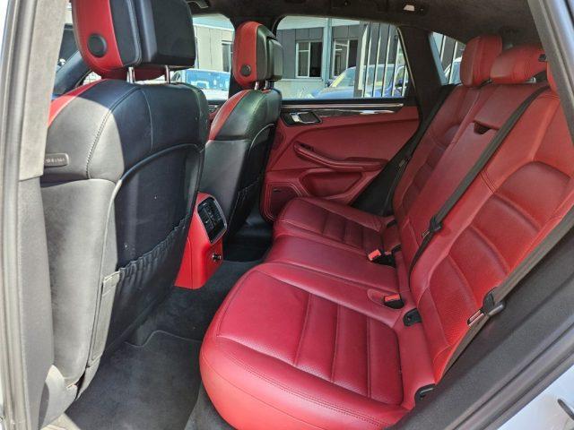 PORSCHE Macan 3.6 Turbo
