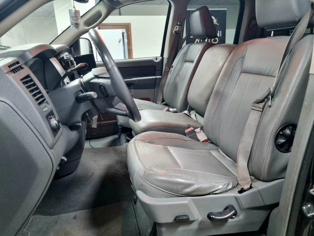 DODGE RAM 5.7 BENZINA V8 CREW CAB LARAMIE 1500