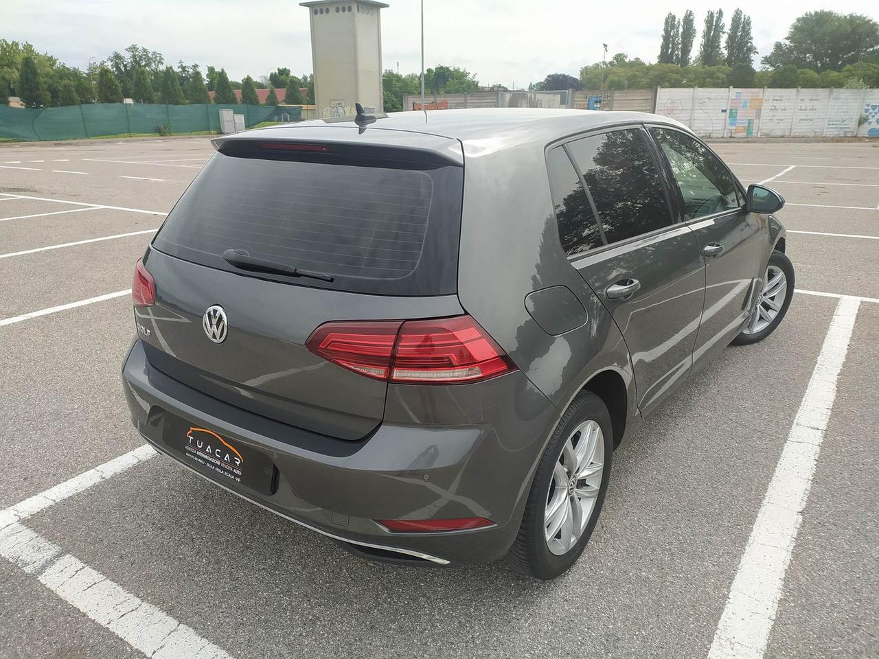 Volkswagen Golf Business 1.6 TDI BlueMotion #11156