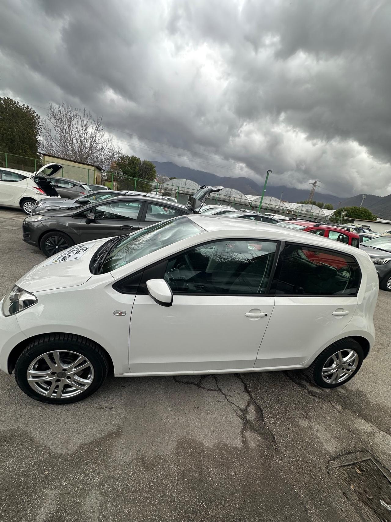 Volkswagen up! 1.0 5p. move