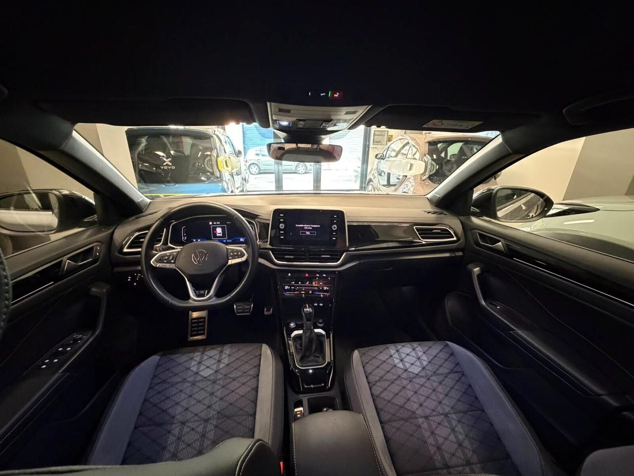 Volkswagen T-Roc 2.0 TDI SCR 150 CV DSG R-Line RATE DA 300 € AL MESE